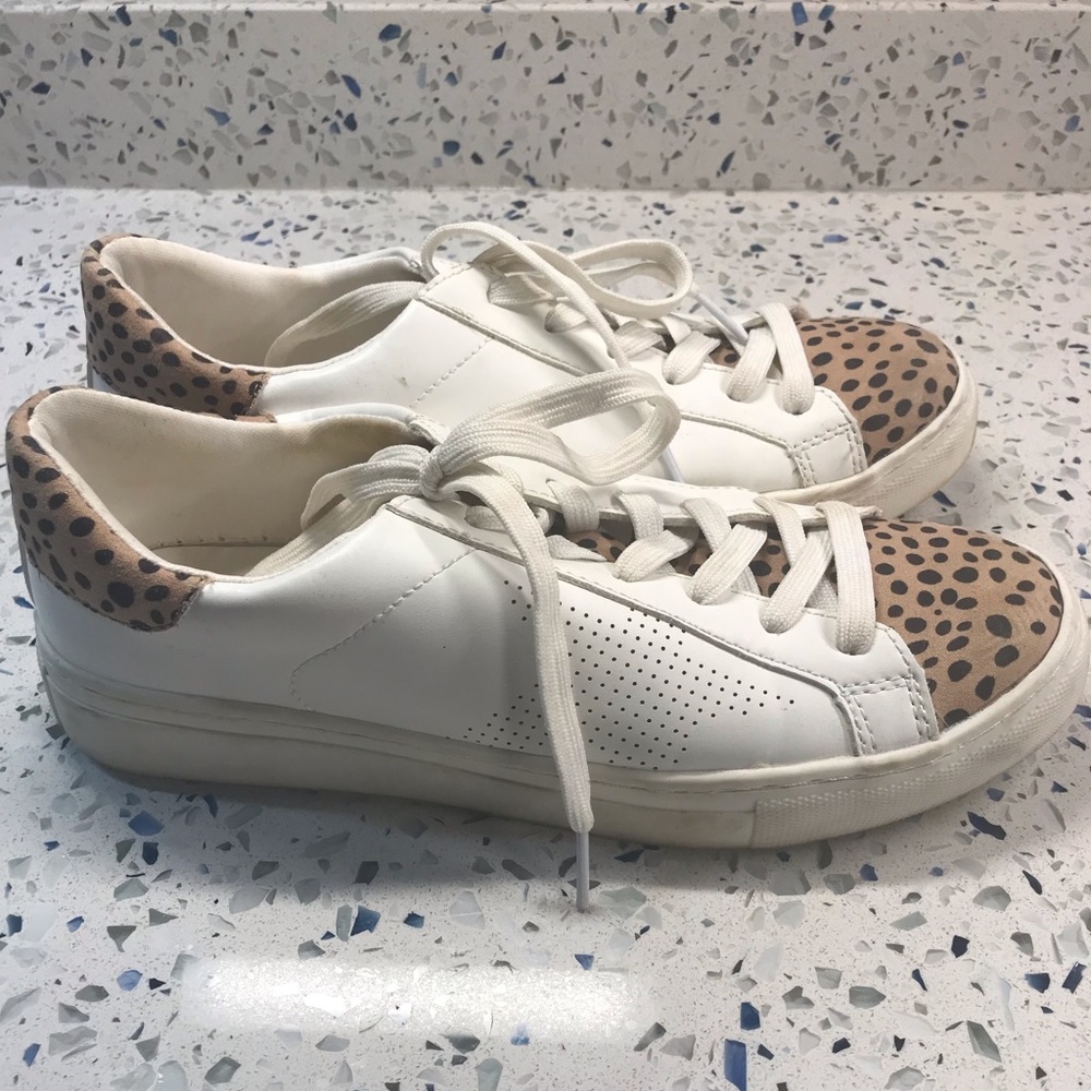 American Threads causal sneakers